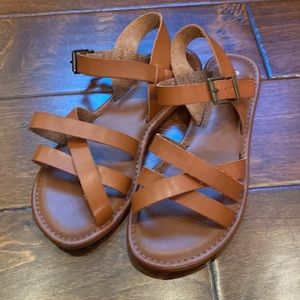 MIA like new sandals size 7 1/2.
